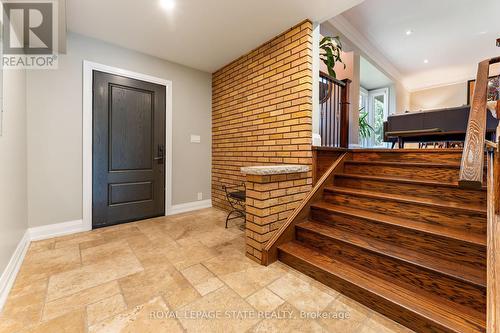 262 Brookview Court, Hamilton, ON - Indoor Photo Showing Other Room
