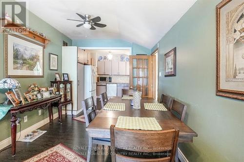 93 Driftwood Shores Rd, Kawartha Lakes, ON - Indoor Photo Showing Dining Room