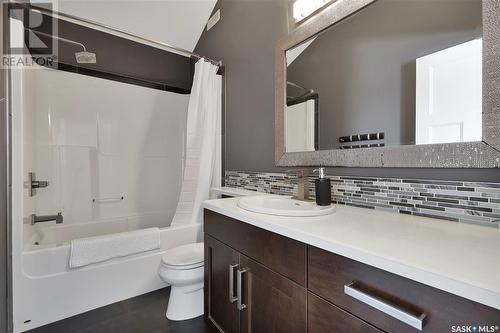 59 Emerald Ridge E, White City, SK - Indoor Photo Showing Bathroom