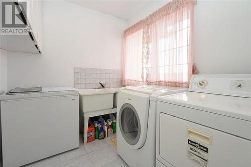 1430 Highway 17 East, Wahnapitae, ON - Indoor Photo Showing Laundry Room