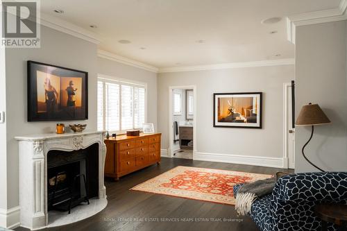 16 Clarendon Ave, Toronto, ON - Indoor Photo Showing Living Room With Fireplace