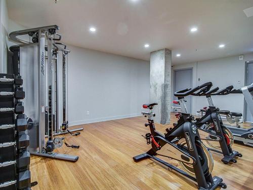 Exercise room - 504-1212 Rue Bishop, Montréal (Ville-Marie), QC - Indoor Photo Showing Gym Room