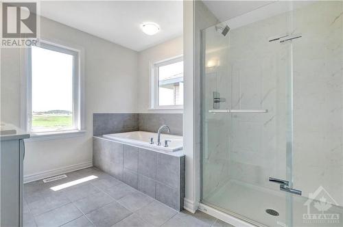 50 Whooping Crane Ridge, Ottawa, ON - Indoor Photo Showing Bathroom