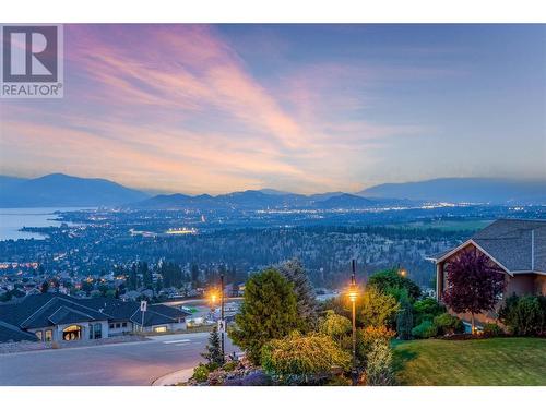 936 Lamont Lane, Kelowna, BC - Outdoor With View