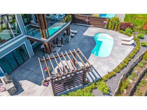 936 Lamont Lane, Kelowna, BC - Outdoor With In Ground Pool