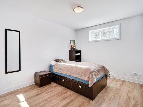 Chambre Ã Â coucher - 454 15E Avenue E., Venise-En-Québec, QC - Indoor Photo Showing Bedroom
