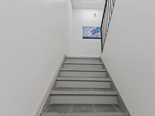 Escalier - 12366  - 12370 Rue Lachapelle, Montréal (Ahuntsic-Cartierville), QC - Indoor Photo Showing Other Room