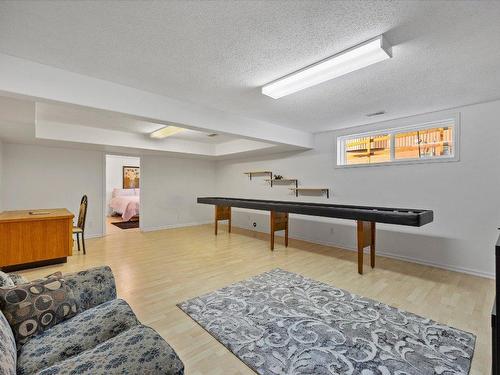 6098 Gummow Road, Peachland, BC - Indoor Photo Showing Other Room