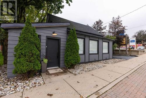 30 Main Street N, Milton, ON - Outdoor With Exterior