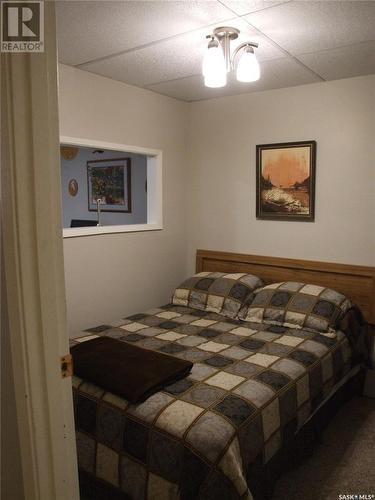 503 2Nd Street W, Leader, SK - Indoor Photo Showing Bedroom