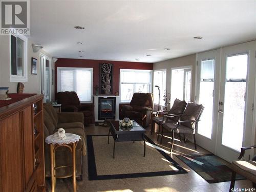 503 2Nd Street W, Leader, SK - Indoor Photo Showing Living Room With Fireplace