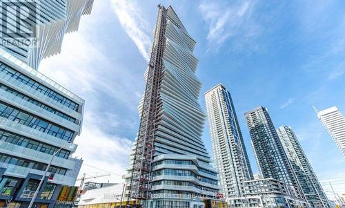 3006 - 3900 Confederation Parkway, Mississauga, ON - Outdoor With Balcony With Facade