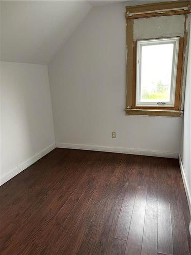 330 West Street, Swan River, MB - Indoor Photo Showing Other Room