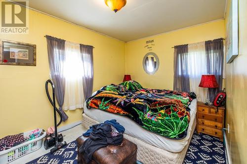 11335 Lake Creek Road, Hixon, BC - Indoor Photo Showing Bedroom