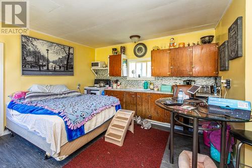 11335 Lake Creek Road, Hixon, BC - Indoor Photo Showing Bedroom