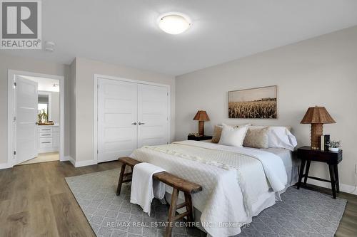 6877 Royal Magnolia Ave E, London, ON - Indoor Photo Showing Bedroom