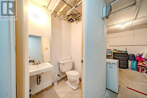 #36 -43 Taunton Rd E, Oshawa, ON - Indoor Photo Showing Bathroom