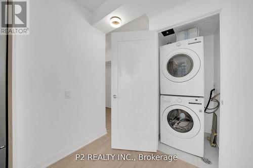 #3302 -70 Annie Craig Dr, Toronto, ON - Indoor Photo Showing Laundry Room