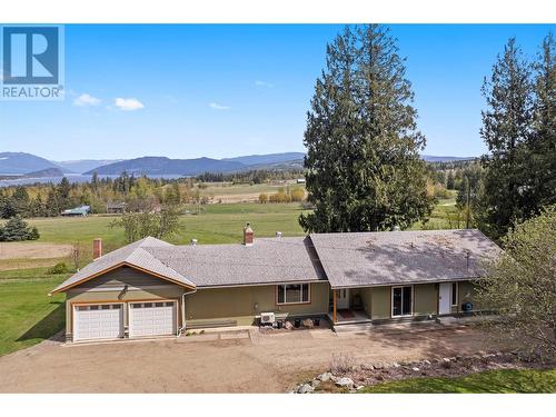 682 Elson Road, Sorrento, BC - Outdoor