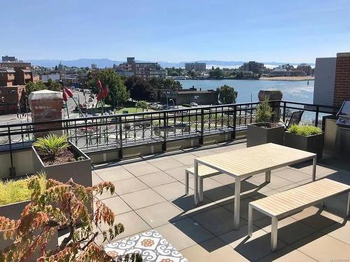 322-1610 Store St, Victoria, BC - Outdoor With Body Of Water With View