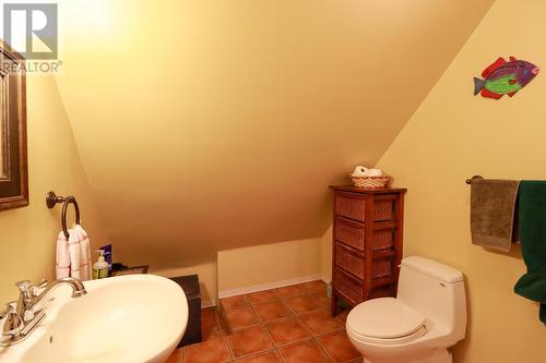 3901 Cottonwood Lane, Naramata, BC - Indoor Photo Showing Bathroom
