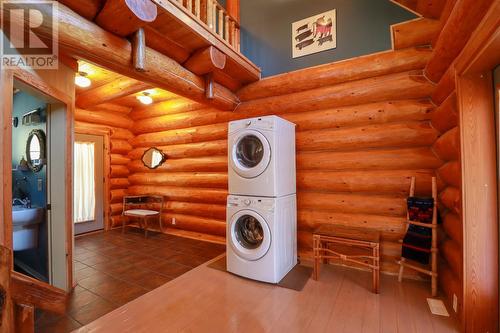 3901 Cottonwood Lane, Naramata, BC - Indoor Photo Showing Laundry Room