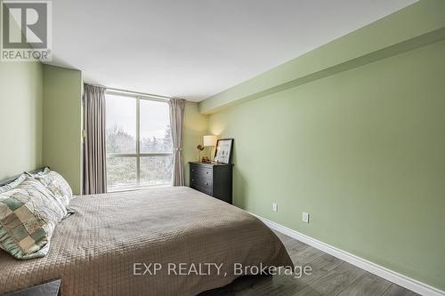 452 - 24 Southport Street, Toronto (High Park-Swansea), ON - Indoor Photo Showing Bedroom