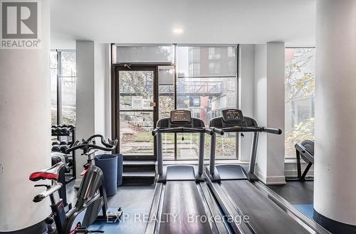 452 - 24 Southport Street, Toronto (High Park-Swansea), ON - Indoor Photo Showing Gym Room