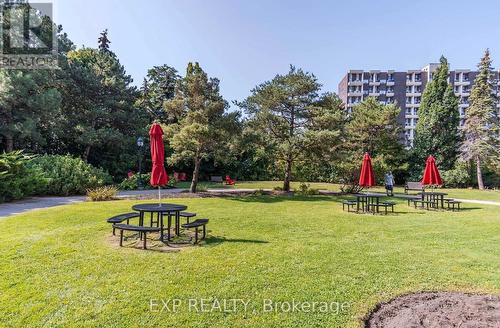 452 - 24 Southport Street, Toronto (High Park-Swansea), ON - Outdoor