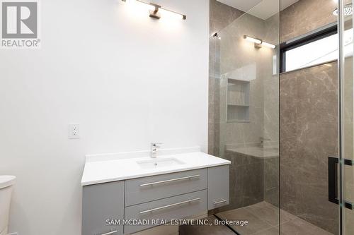 1340 Northaven Drive, Mississauga, ON - Indoor Photo Showing Bathroom