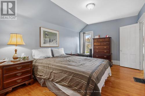 103 Main St E, St. Catharines, ON - Indoor Photo Showing Bedroom