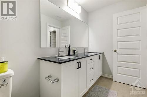 116 Michael Stoqua Street, Ottawa, ON - Indoor Photo Showing Bathroom
