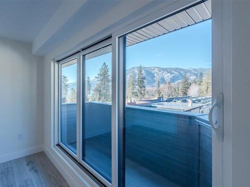 310-217 Elm Avenue, Penticton, BC -  Photo Showing Other Room