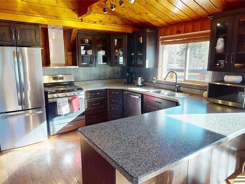 1205 Maple Street, Okanagan Falls, BC - Indoor Photo Showing Kitchen With Upgraded Kitchen