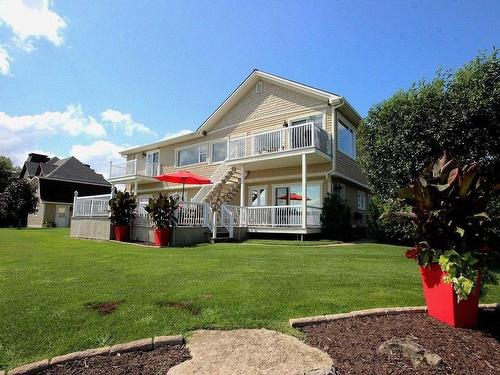 Balcon - 60 Ch. Du Richelieu, Saint-Basile-Le-Grand, QC - Outdoor With Body Of Water With View