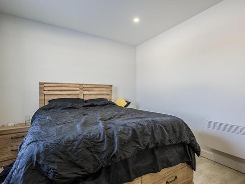 Master bedroom - 2448  - 2450 Rue Laflèche, Saint-Paulin, QC - Indoor Photo Showing Bedroom
