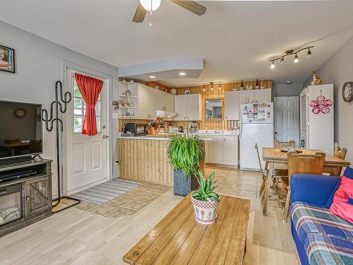 Overall view - 1320  - 1322 Rue Vendette, Val-David, QC - Indoor Photo Showing Living Room