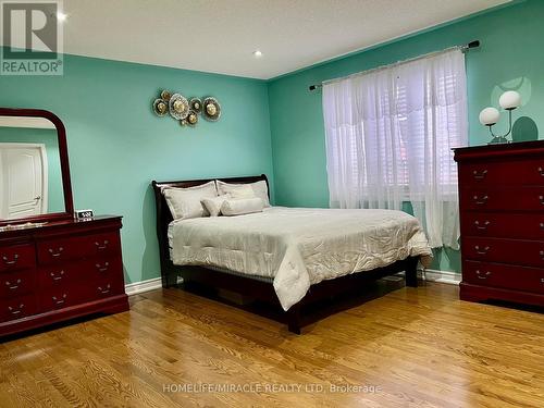 74 Skyvalley Dr, Brampton, ON - Indoor Photo Showing Bedroom