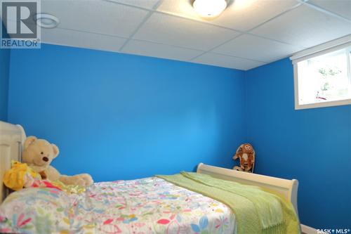 33 Gaddesby Crescent, Jackfish Lake, SK - Indoor Photo Showing Bedroom