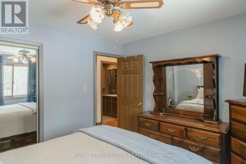607 D Line, South Bruce Peninsula, ON - Indoor Photo Showing Bedroom