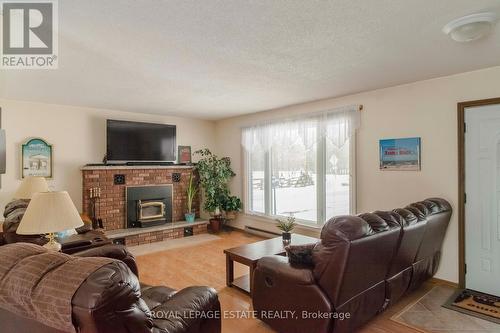 607 D Line, South Bruce Peninsula, ON - Indoor Photo Showing Living Room With Fireplace