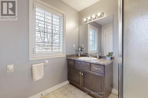 26 - 60 Cloverleaf Drive, Hamilton, ON - Indoor Photo Showing Bathroom