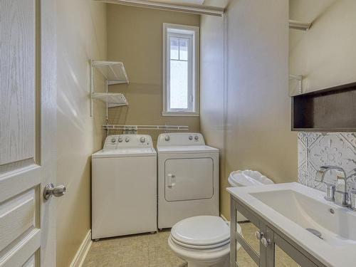 Powder room - 6 Rue Yves-Tessier, Blainville, QC - Indoor Photo Showing Other Room