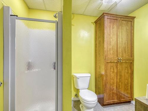 Bathroom - 6 Rue Yves-Tessier, Blainville, QC - Indoor Photo Showing Bathroom