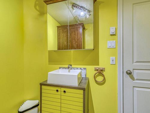 Bathroom - 6 Rue Yves-Tessier, Blainville, QC - Indoor