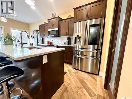 7 2221 Saskatchewan Drive, Swift Current, SK - Indoor Photo Showing Kitchen With Upgraded Kitchen
