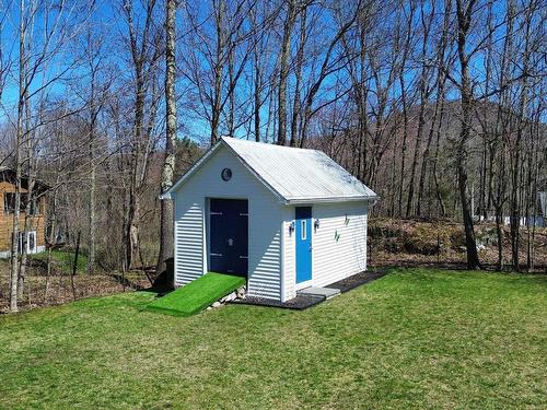 Shed - 2 Ch. Mountain, Bolton-Est, QC - Outdoor
