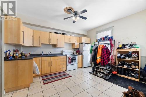 Front 3 BR Unit - 595 Isabella Street, Pembroke, ON - Indoor Photo Showing Kitchen