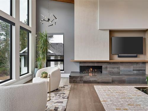 2022 Pebble Dr, Langford, BC - Indoor With Fireplace