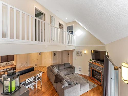 1873 Taylor Walk, Qualicum Beach, BC - Indoor With Fireplace